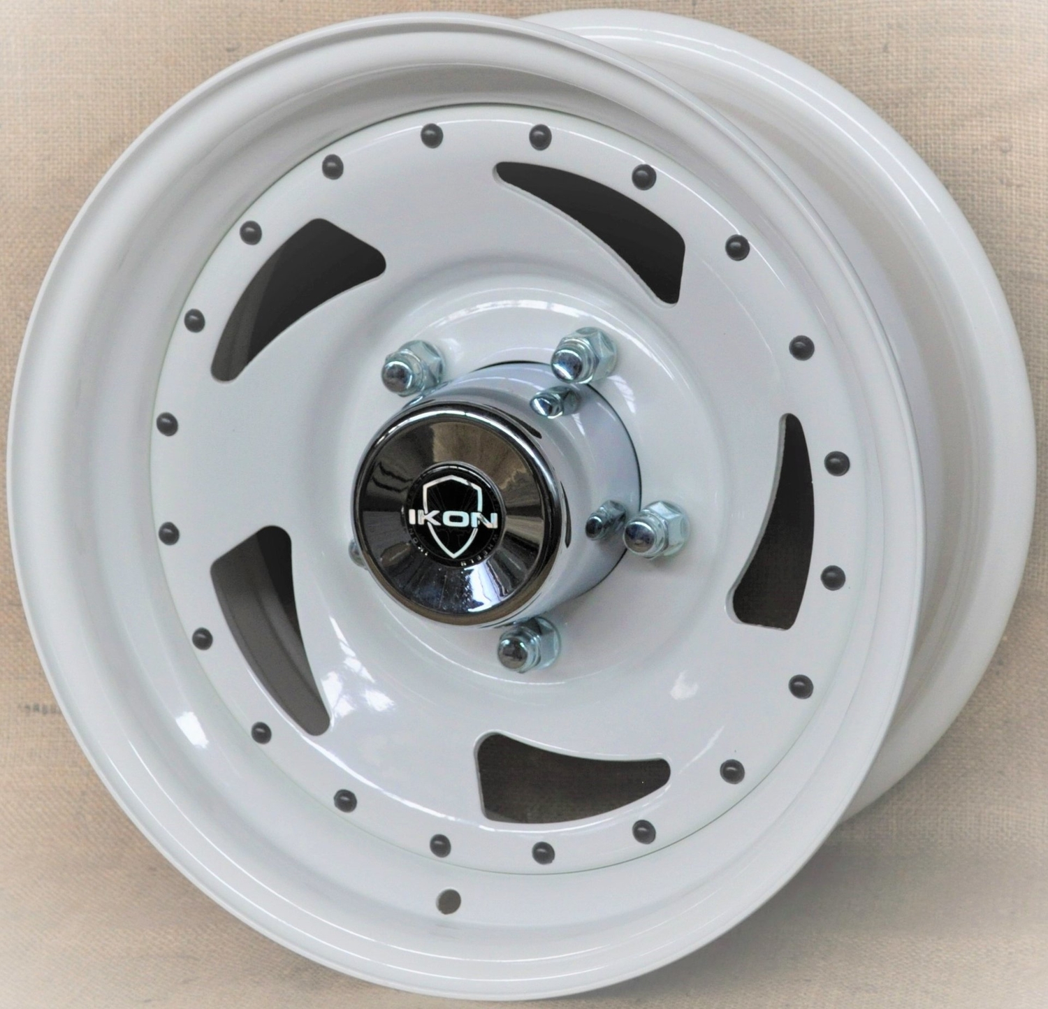 Ikon SNC006 W 5*139,7 7xR15 ET0 DIA108.7